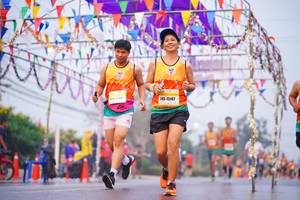 BIB: 15187
                            <button type="button" onclick="openModal(9965643)" class="btn btn-primary btn-sm float-right btn-popup" data-toggle="modal" data-target=".modal-high-quality">
                        <i class="fas fa-shopping-cart"></i> Add to Cart
                    </button>
                                            <button type="button" onclick="isThisMe(9965643, true)" class="btn btn-success btn-sm float-right btn-popup btn-isme hidden" data-toggle="tooltip" data-placement="bottom" title="นี่คือรูปของคุณใช่ไหม คลิกที่นี่เพื่อเอาเข้าอัลบั้ม">
                        <i class="fas fa-plus"></i> Add to album
                    </button>
                    <button type="button" onclick="isThisMe(9965643, false)" class="btn btn-warning btn-sm float-right btn-popup btn-isnotme hidden">
                        <i class="fas fa-ban"></i> Remove from album
                    </button>